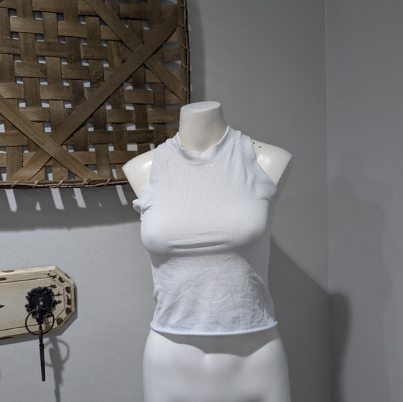 Athleta Renew Seamless Racerback Tank size small white ribbed - Picture 4 of 9